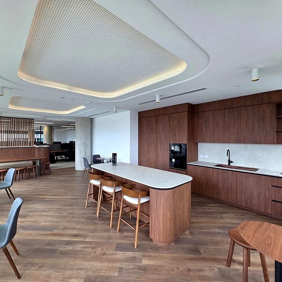 Breakout kitchen and lounge